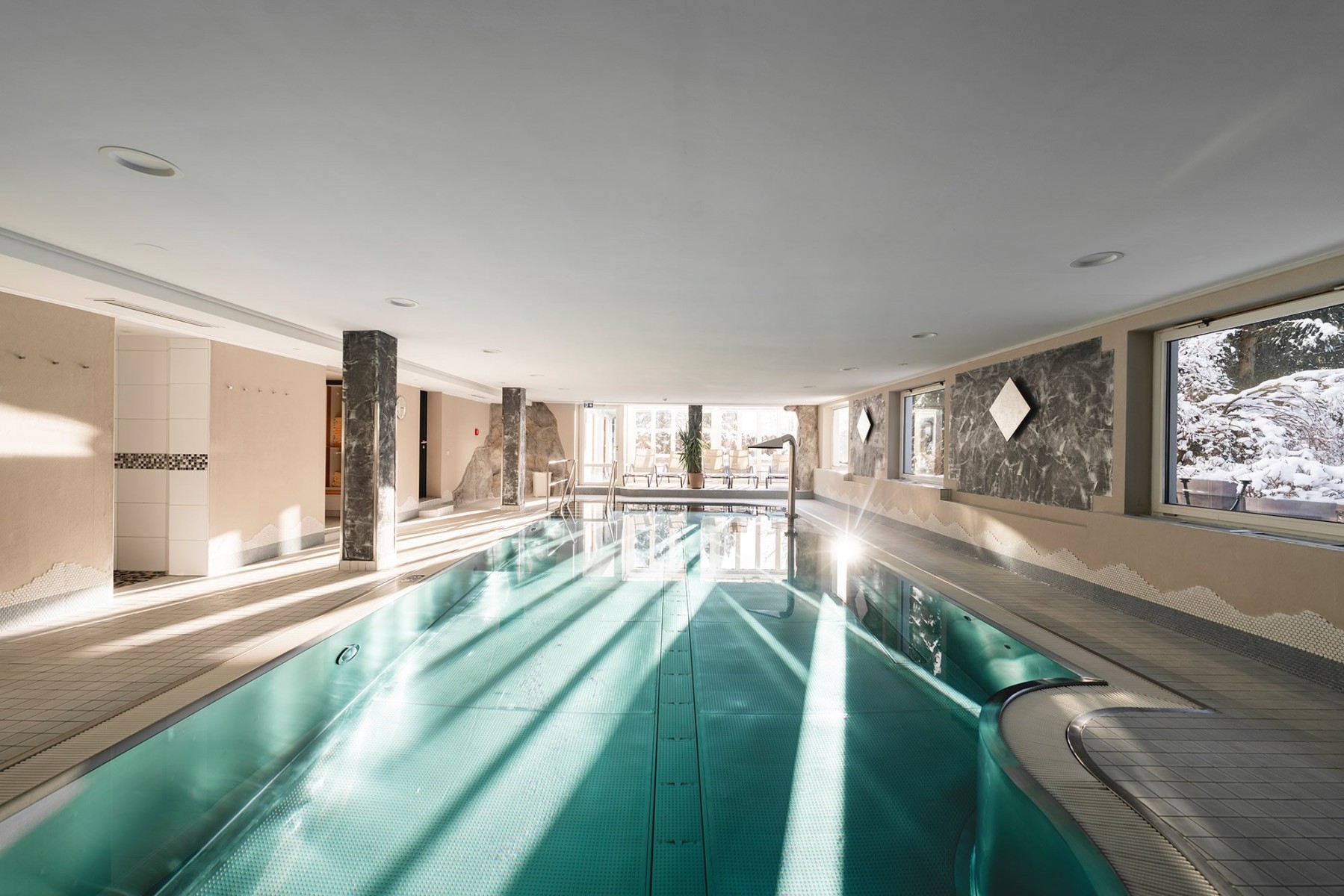 Erholung im Hallenbad